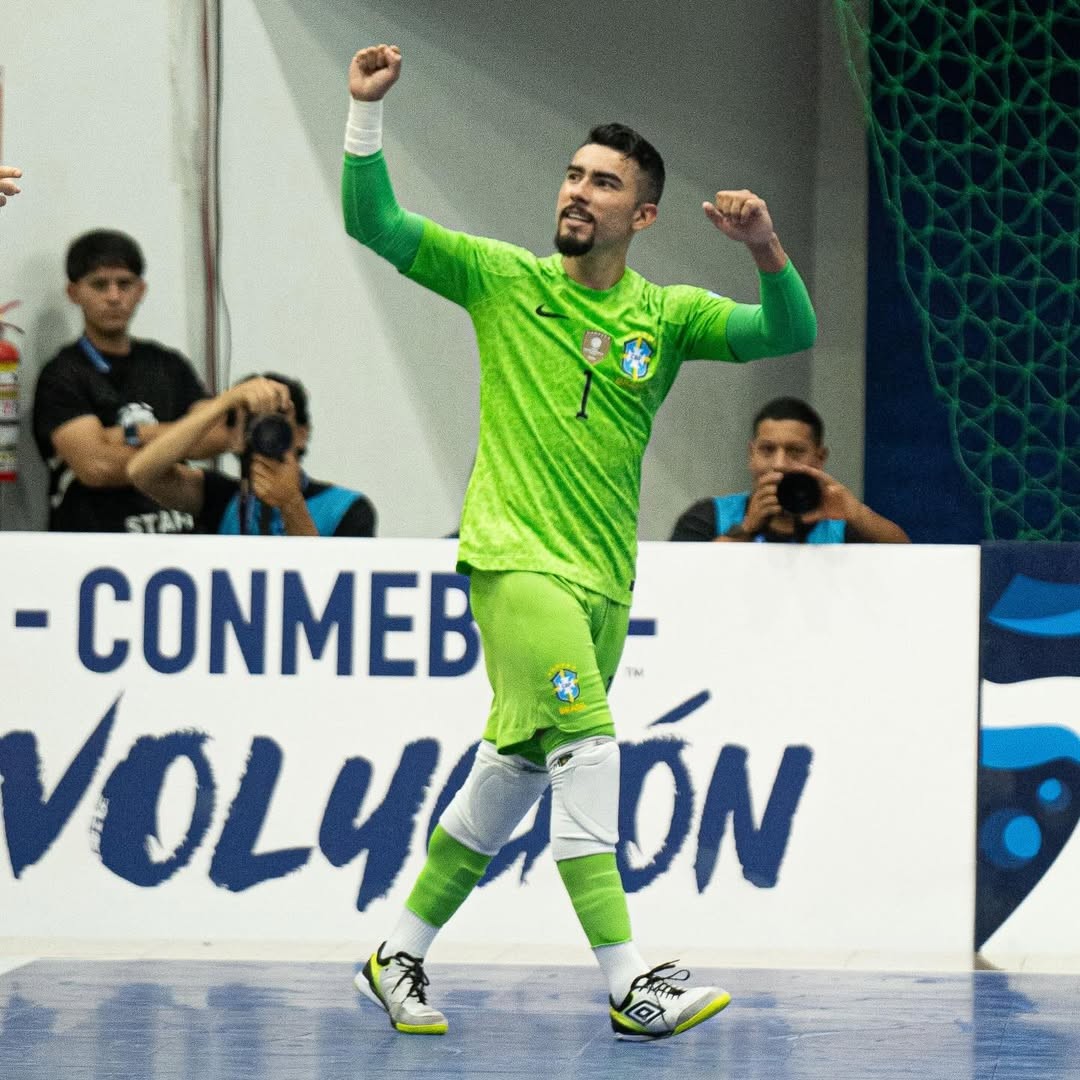 Goleiro do JEC disputa final da Copa América de Futsal contra a Argentina