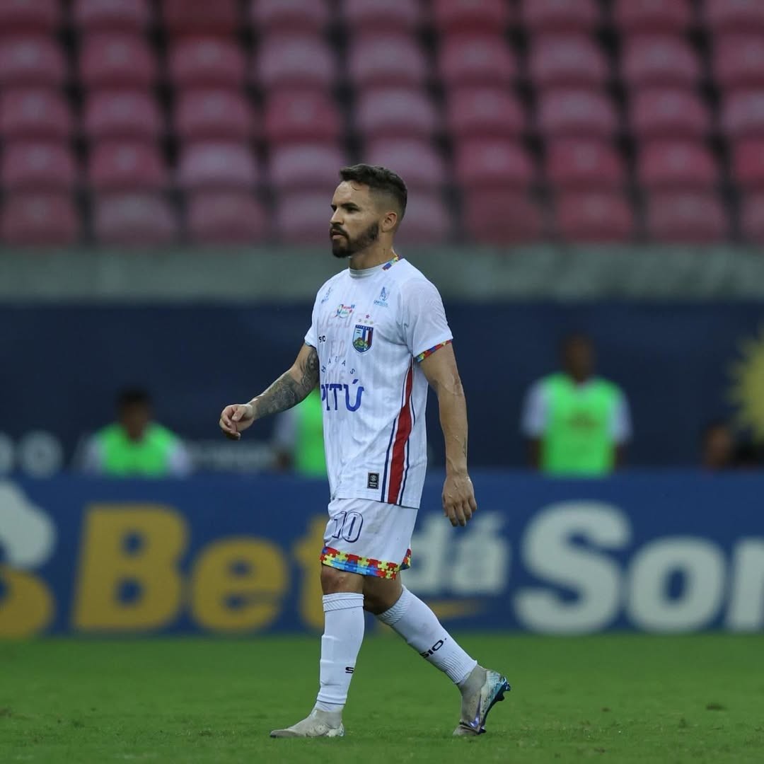 Oeirense acerta a contratação do atacante Bruninho, ex-River-PI, para sequência do Piauiense