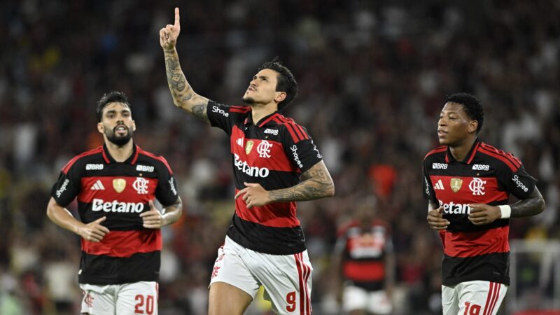 Análise: Flamengo lava a alma no Maracanã, salva a própria imagem no Carioca e dá sinais de retomada