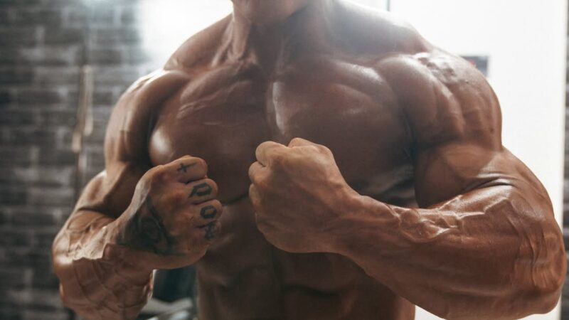 Ramon Dino atualiza físico em preparação pelo bicampeonato no Olympia; veja