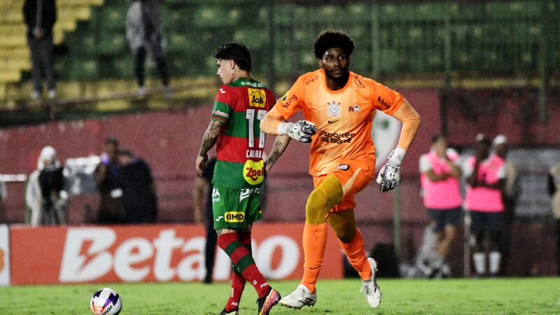 Portuguesa identifica autores de ofensas racistas a Hugo Souza, do Corinthians, e oficializa punições