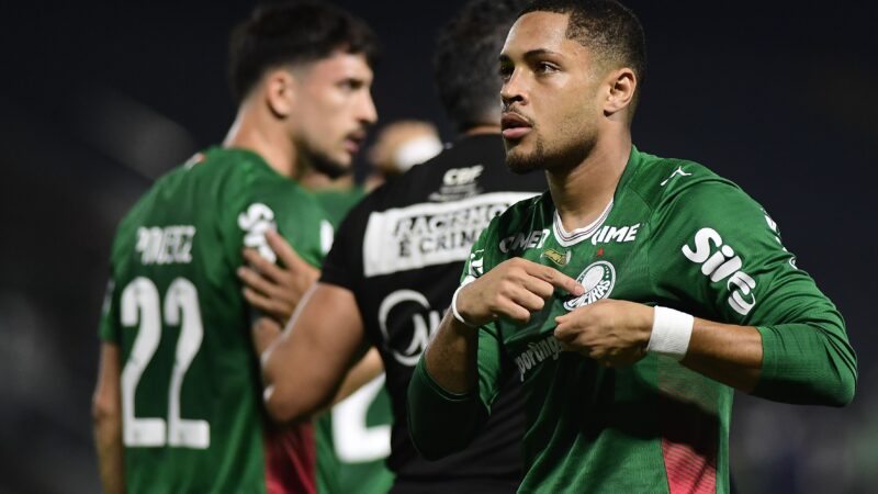 Vitor Roque lidera Top 10 dos maiores pontuadores do Cartola; veja o ranking