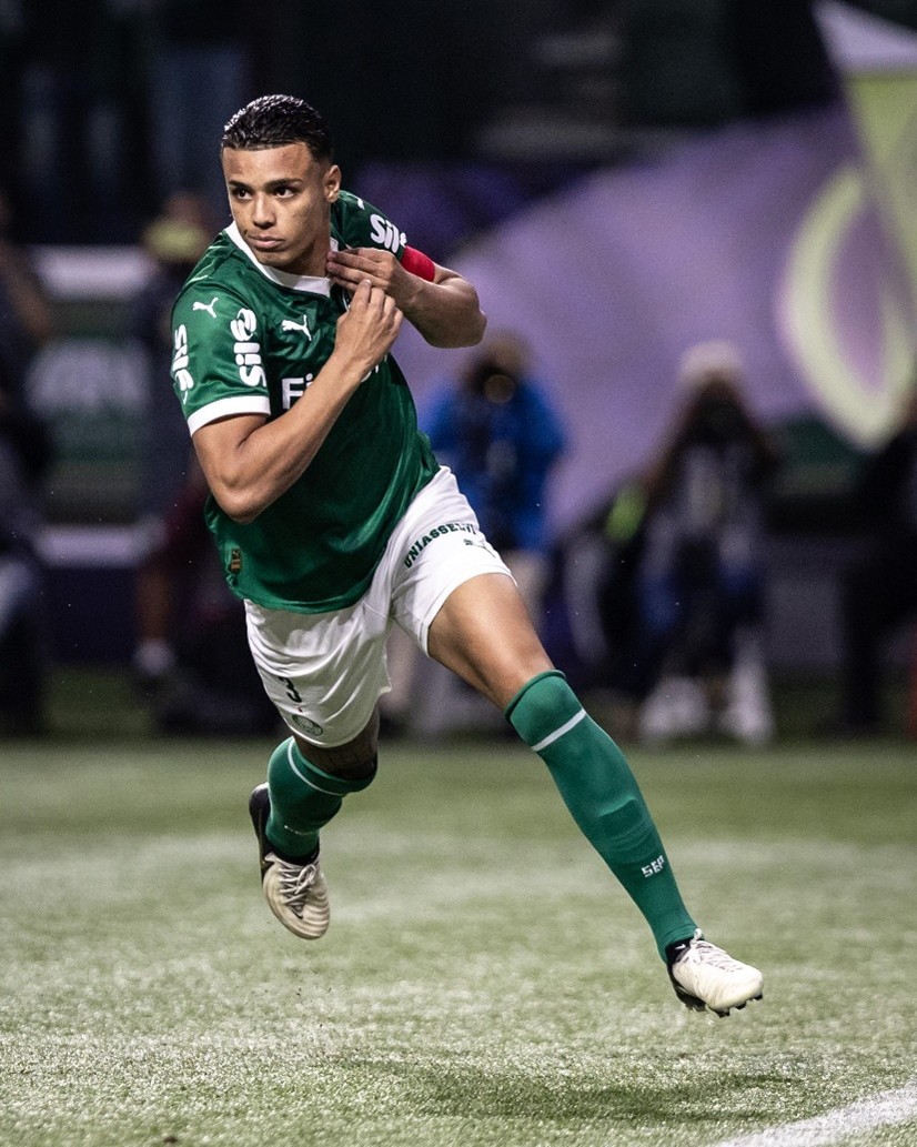 Palmeiras empresta zagueiro Robson para o Bétis, da Espanha; veja detalhes