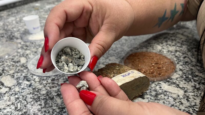 Entenda o que são terras raras e minerais críticos