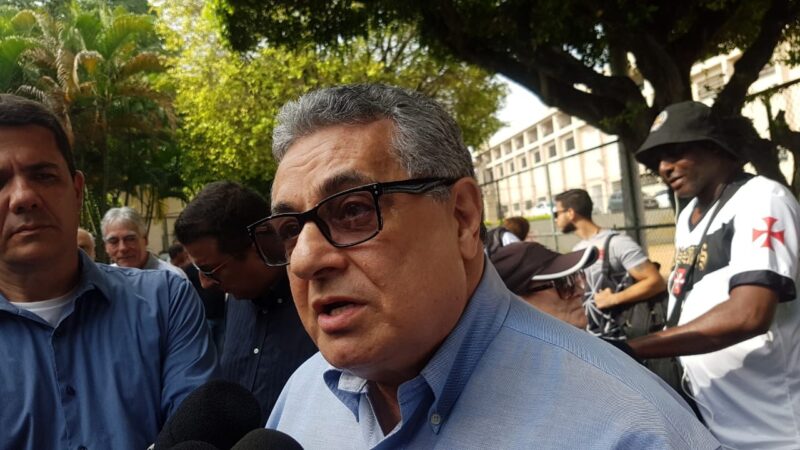 Ferj lamenta declaração de técnico do Botafogo e explica cláusula do regulamento do Carioca