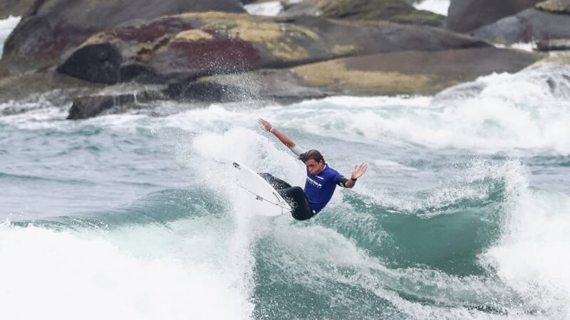Surfistas da Baixada Santista disputam a 1ª etapa do Campeonato Brasileiro; veja a lista
