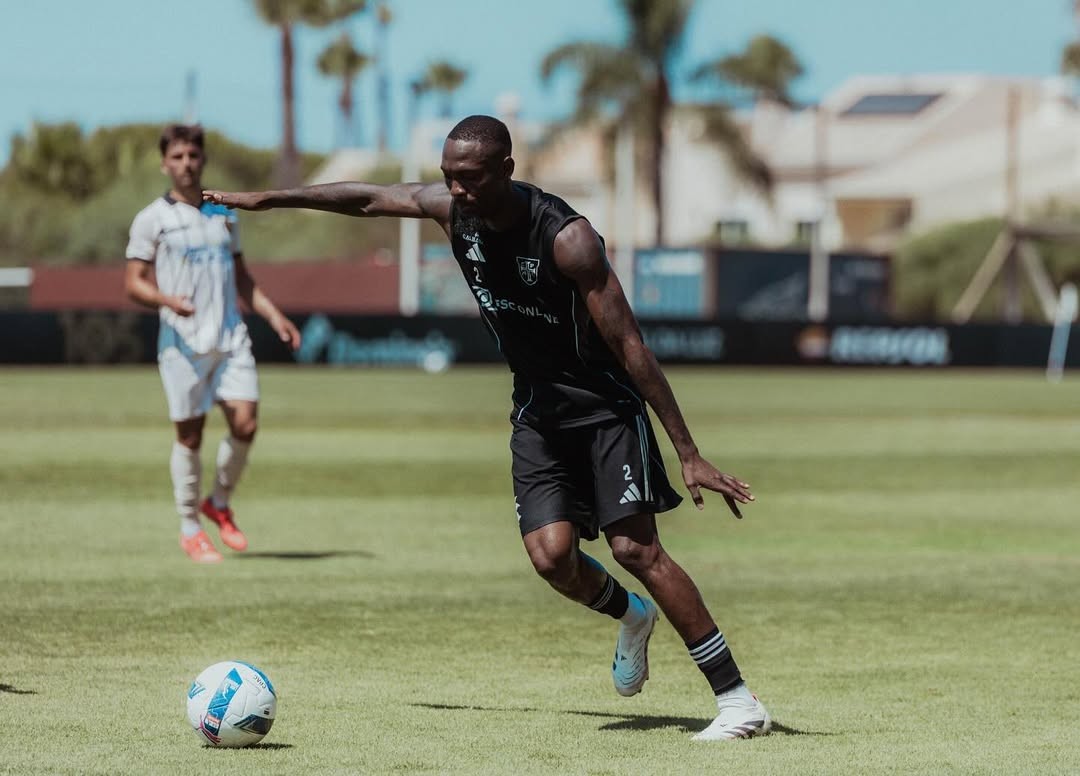 Remo acerta com zagueiro camaronês e fica a detalhes de anúncio oficial