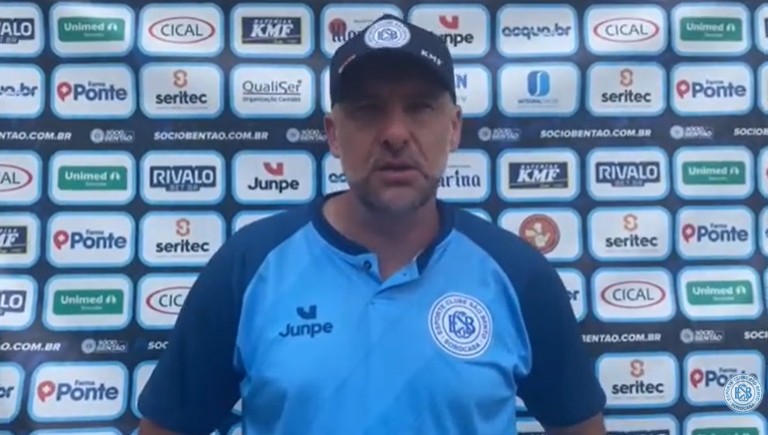 Técnico do São Bento evita jogar a toalha mesmo com queda iminente: “Continuar trabalhando”