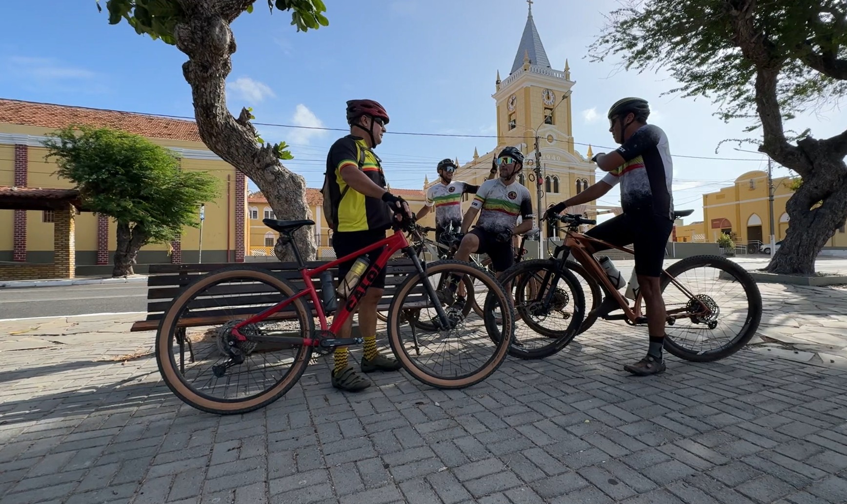 Roots Rock Pedal: conheça grupo de amigos que se aventuram em trilhas de Parnaíba por meio do ciclismo