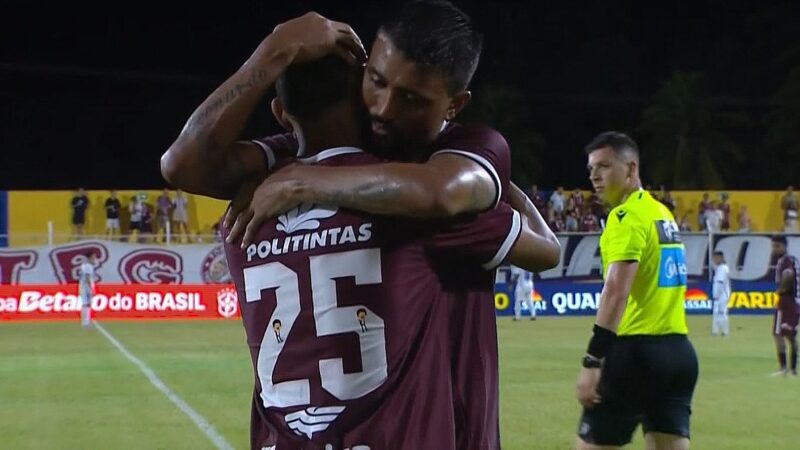 Kieza realiza sonho de jogar com irmão, em classificação inédita na Copa do Brasil