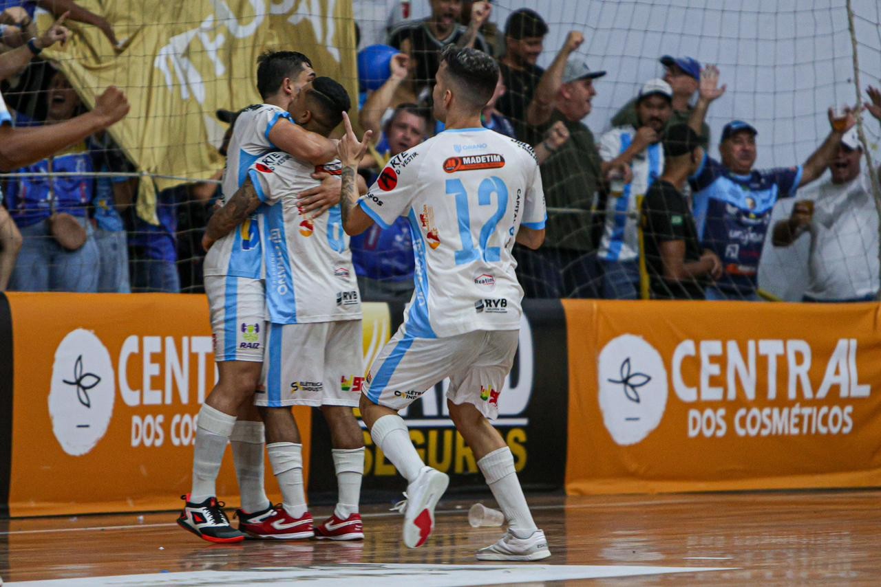 Torneio de Verão de Futsal em Indaial chega ao fim com 11 gols na decisão