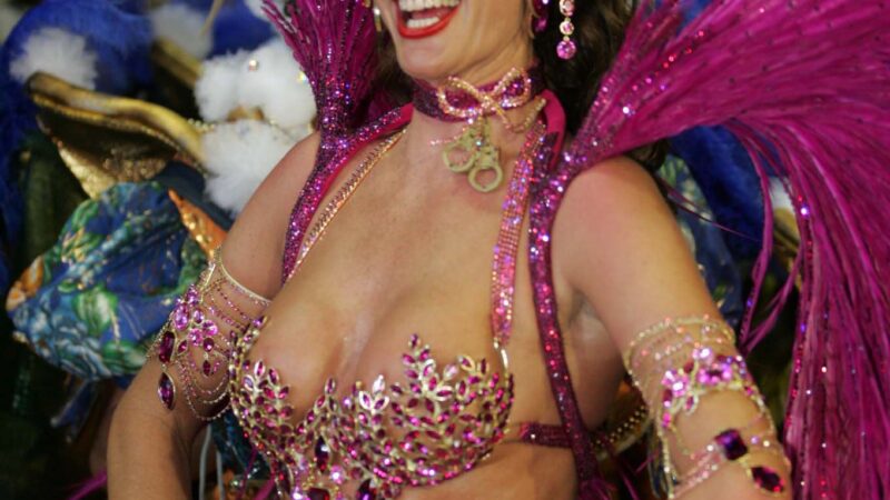 Em troca de e-mail em 2012, Epstein perguntou sobre a modelo Luma de Oliveira