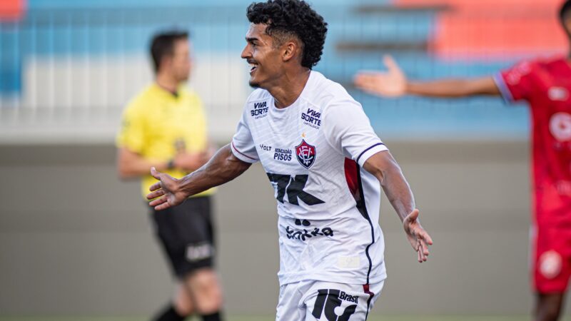 Vitória encaminha empréstimo de Luís Miguel para o Caxias