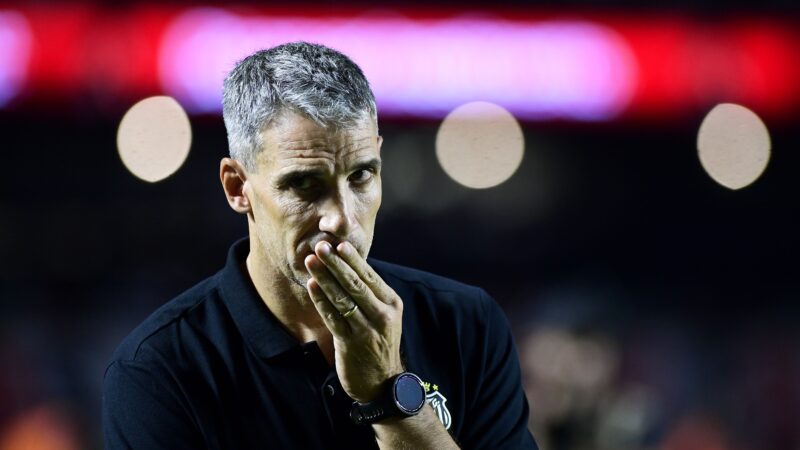 “Sou muito capaz”: Vojvoda fala firme ao ser questionado sobre sequência ruim no Santos