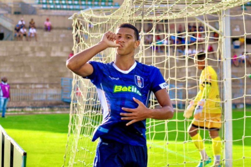 Sergipe anuncia contratação de atacante para sequência da temporada