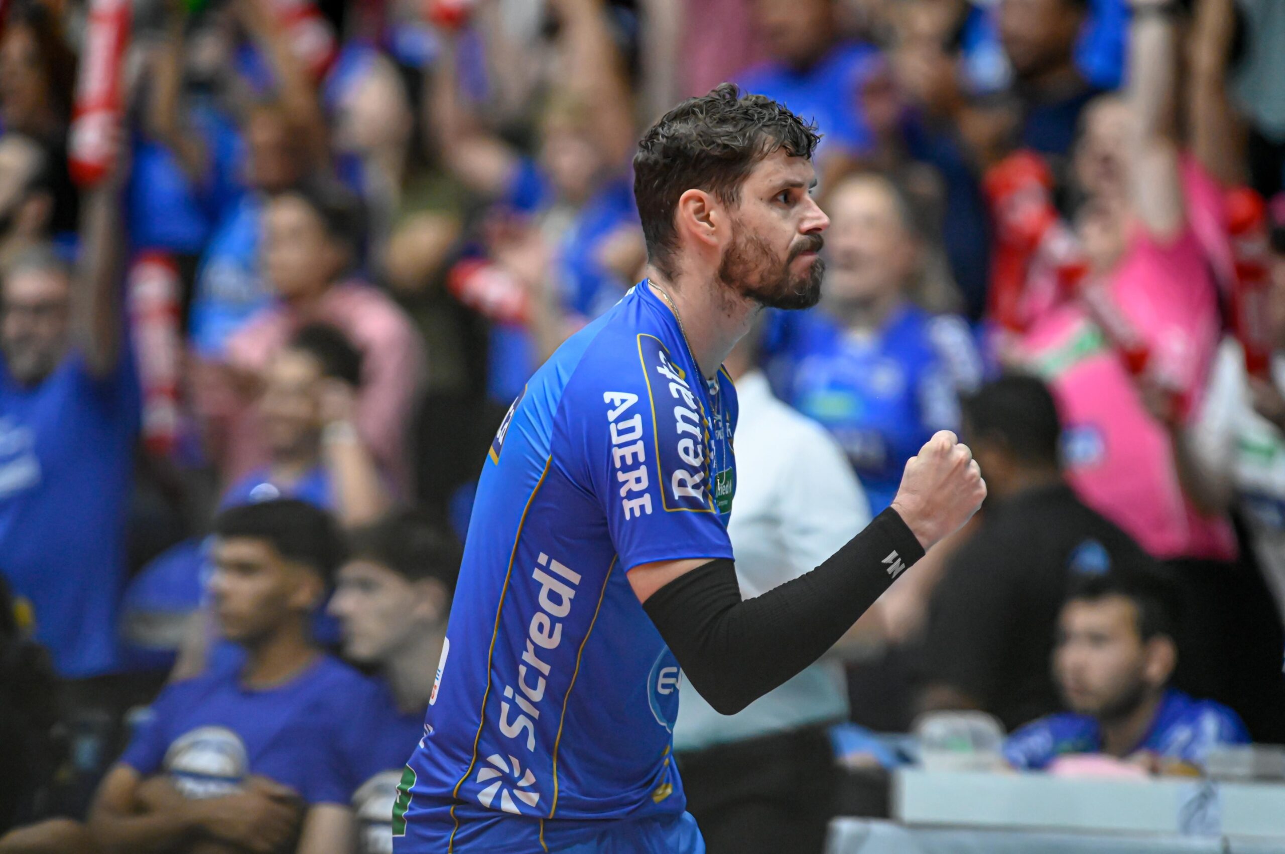 Câmara aprova título de cidadão campineiro para o levantador Bruninho