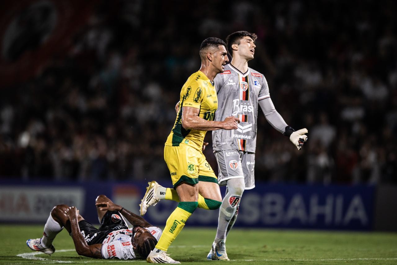 Lesões assombram, e Mirassol segue com dificuldade para ter um centroavante