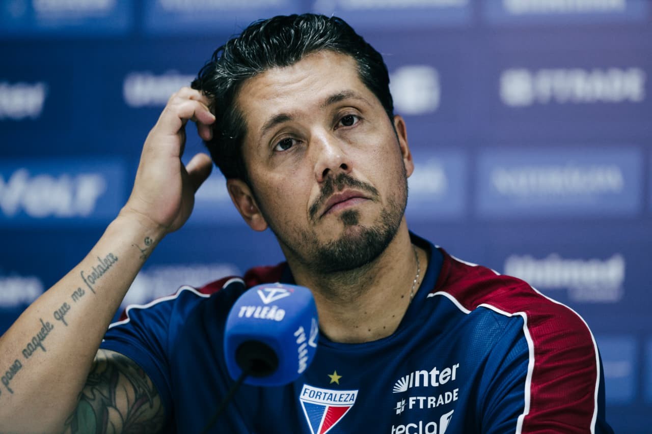 Carpini detalha mudança de sistema no Fortaleza e espera retorno de Brítez no Clássico-Rei