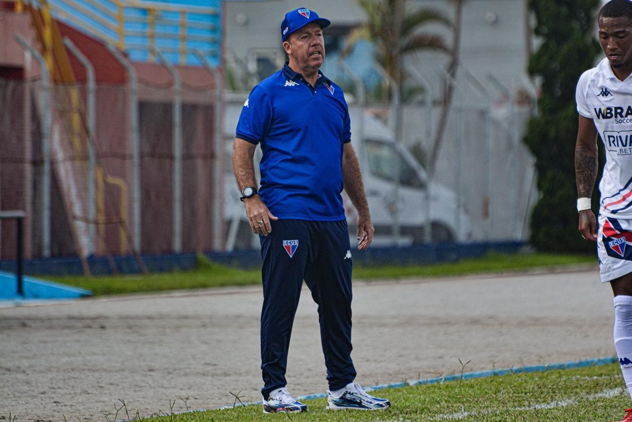 Mehlich elogia atuação do Ecus após empate com um a menos na estreia na Série A4