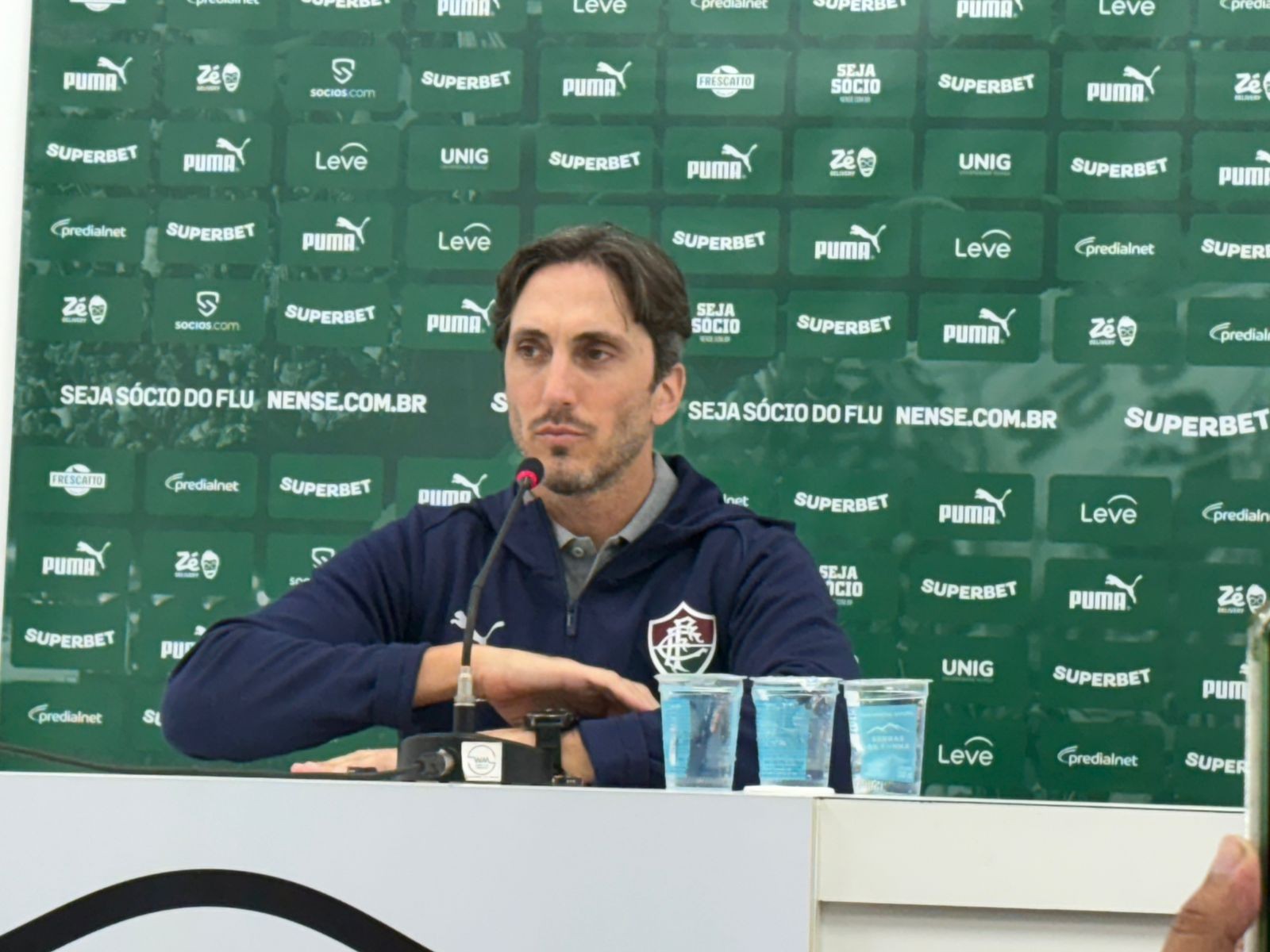 Zubeldia vê Fluminense superior no Nilton Santos contra o Botafogo: “Fomos justos vencedores”