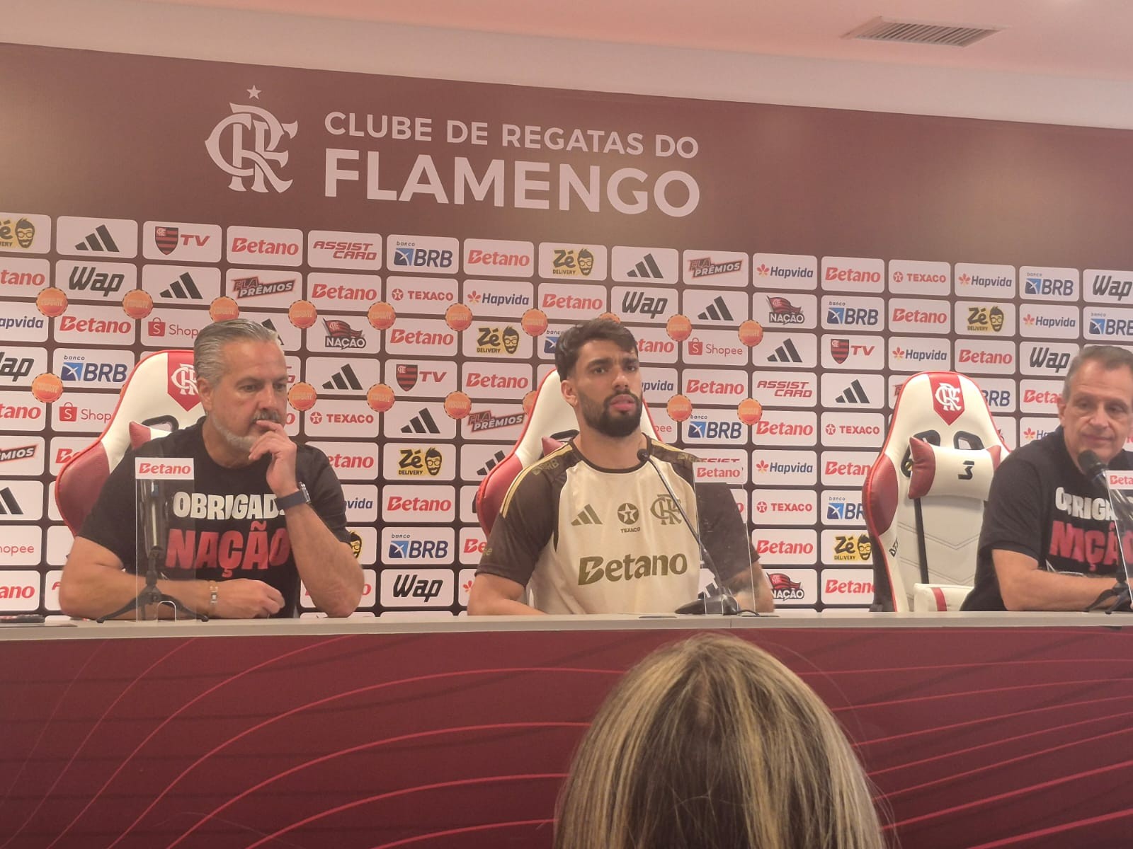 Paquetá explica retorno ao Flamengo e cita propostas na Europa: “Impossível não falar de felicidade”