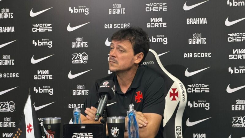 Diniz opina sobre críticas da torcida ao Vasco em empate com o Madureita: “Vaiaram merecidamente”