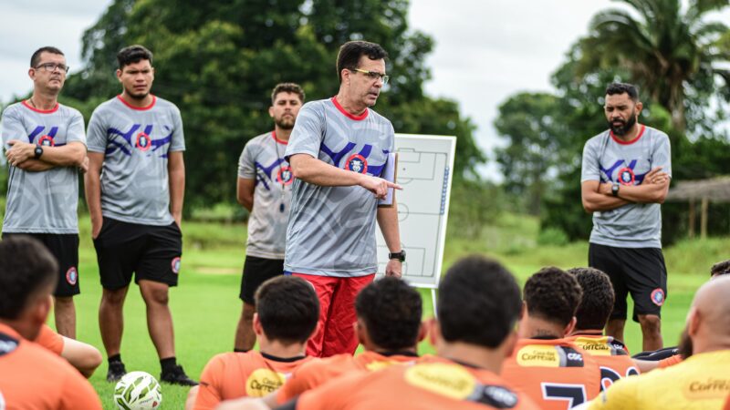 “Estamos focados totalmente nesse 1º jogo”, destaca Júnior Lopes, novo técnico do Parintins