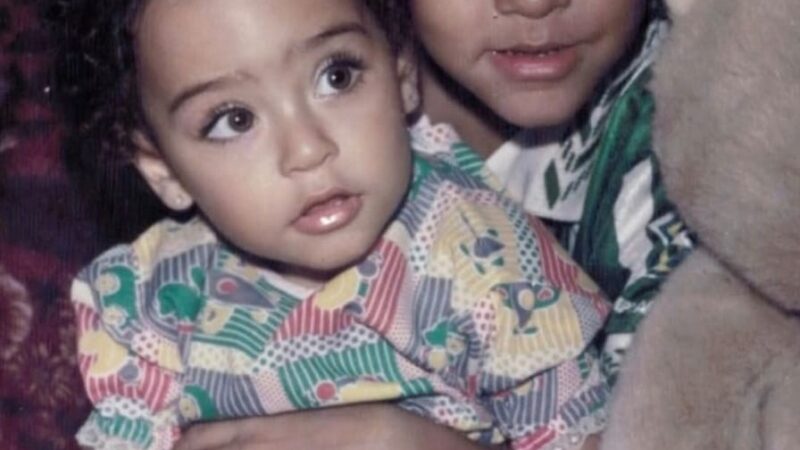 Irmã de Neymar usa foto do craque criança com camisa do Palmeiras para dar parabéns por aniversário