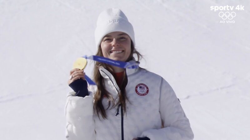 Esquiadora americana é pedida em casamento nos Jogos Olímpicos e ganha parabéns de Taylor Swift