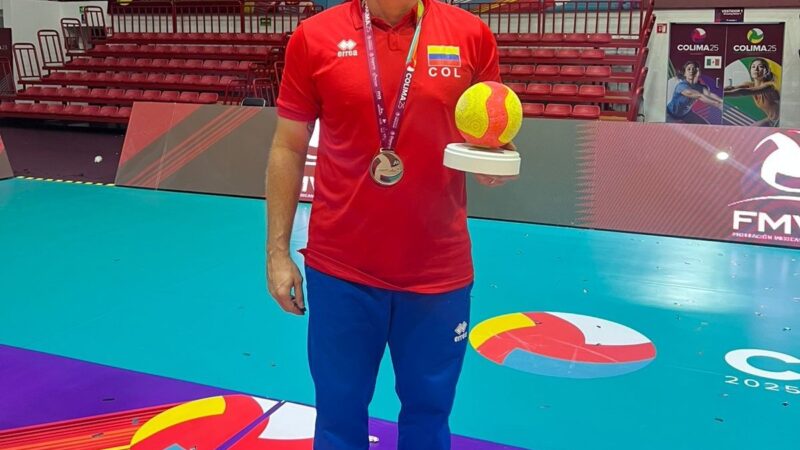 Técnico da Colômbia, brasileiro analisa cenário do vôlei: “Distância para o Brasil era maior”