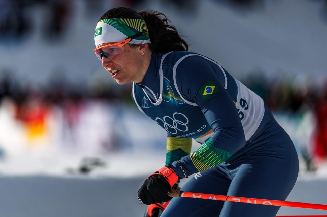 Bruna Moura estreia no esqui cross-country após grave acidente e se emociona: “É inacreditável”