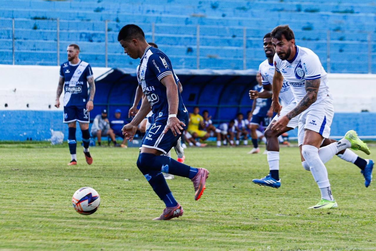 Taubaté encara o Santo André e tenta se afastar da zona de rebaixamento da Série A2