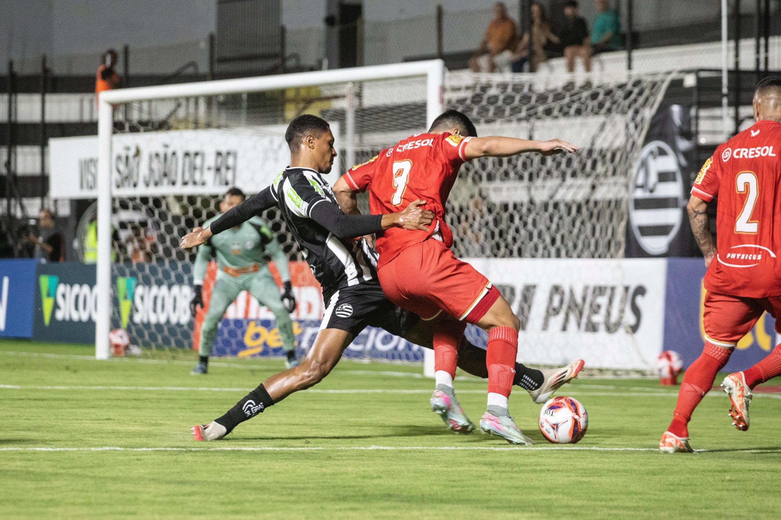Athletic amarga primeiro rebaixamento da história do clube