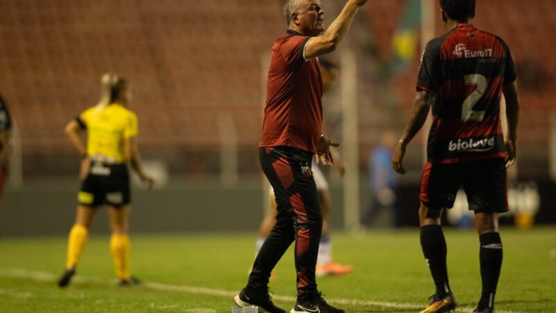 Mazola lamenta primeira derrota do Ituano e se irrita com falta de efetividade: “A bola pune”