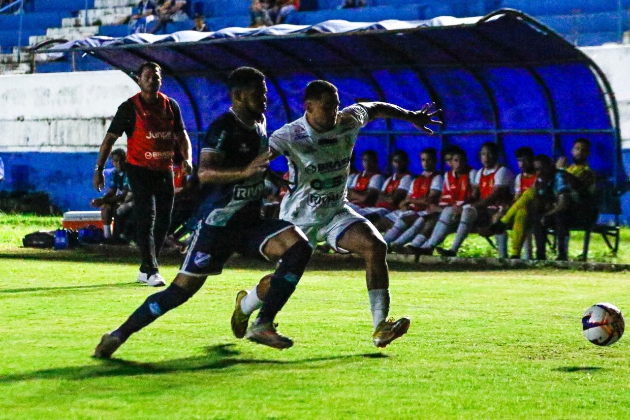 Taubaté busca vitória contra Água Santa para abrir distância da zona de rebaixamento