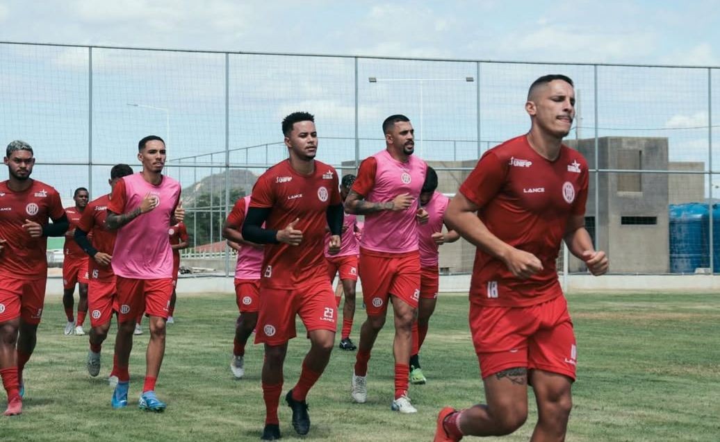 Esporte de Patos vive semana de treinos cheia antes do duelo decisivo contra o Campinense