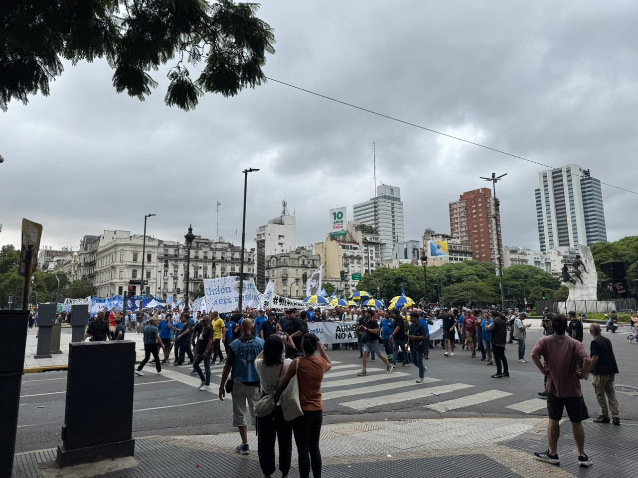 Motoristas no hotel e locomoção difícil: como greve na Argentina afetou jogo do Flamengo