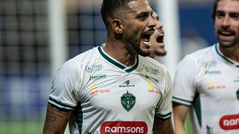 Herói do Manaus, David Luis celebra vitória e fase artilheira: “Meu melhor momento”