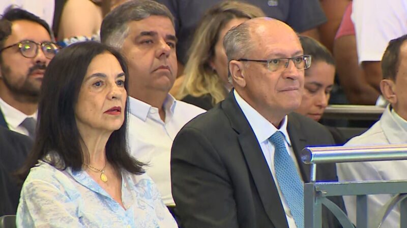 Brasil não perde competitividade com aumento da alíquota dos EUA para 15%, pois tarifa é igual para todo mundo, diz Alckmin