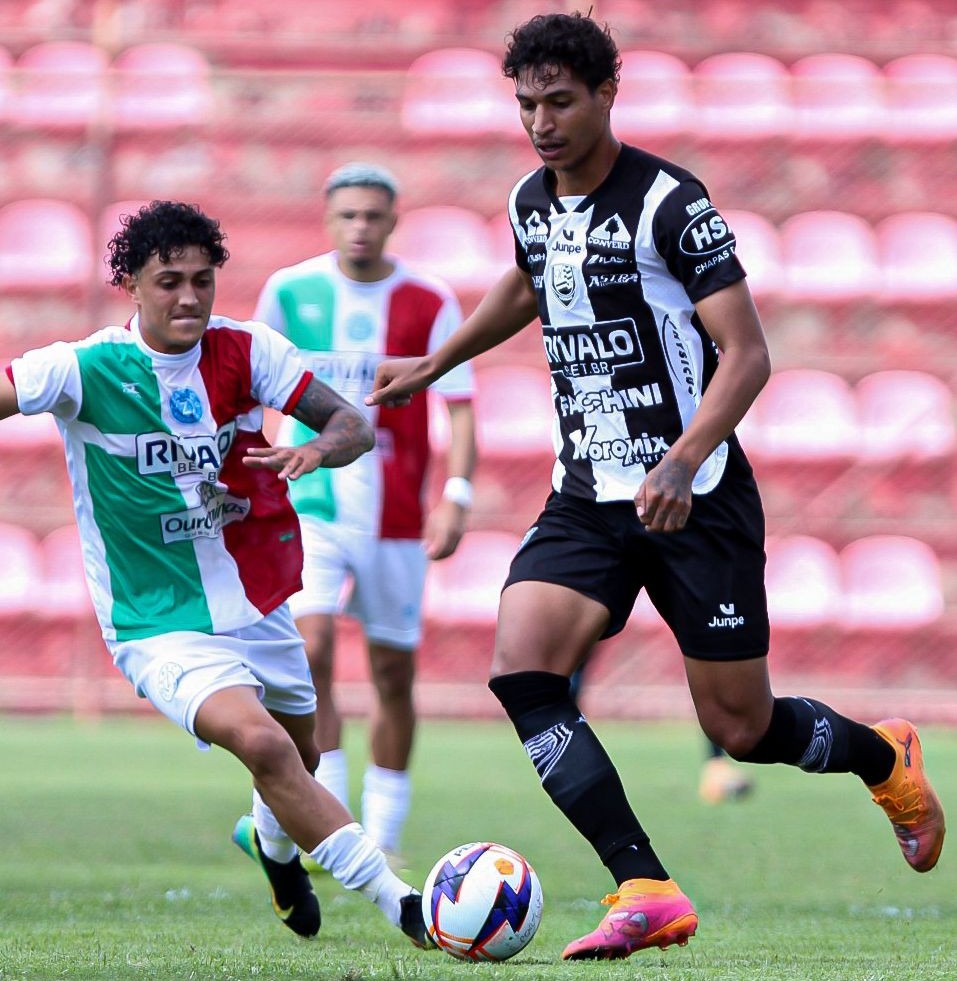 Votuporanguense vence o Osasco Sporting fora de casa em jogo com lance polêmico no fim