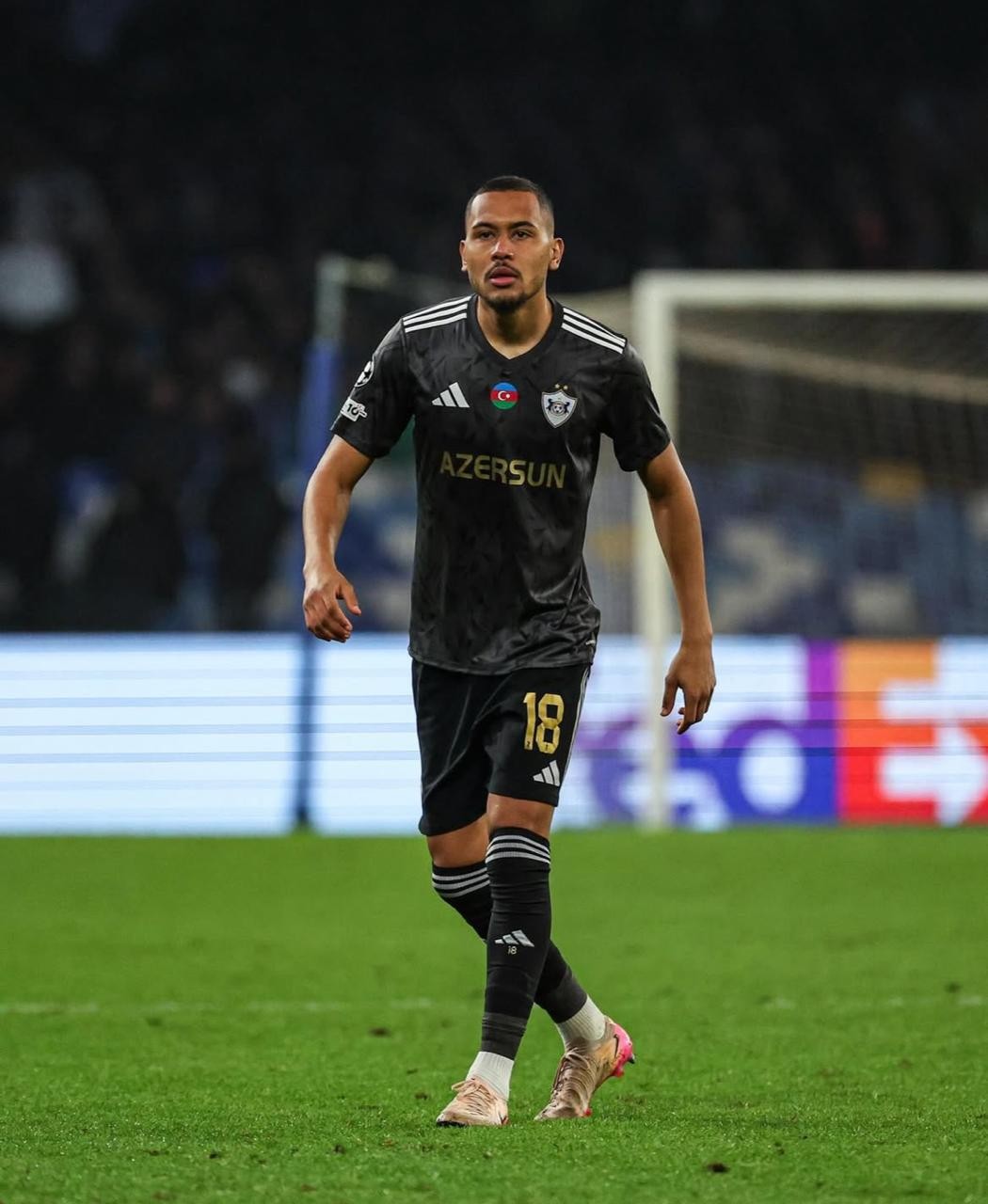 Ex-Flu, Dani Bolt destaca humildade do Qarabag nos playoffs da Champions: “Foco no que podemos controlar”