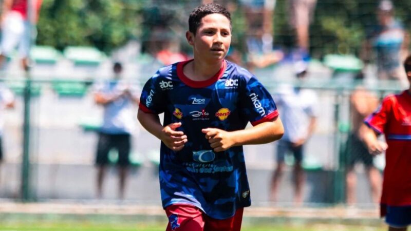 Zico lamenta morte de menino após chuvas em MG e cria campanha para ajudar família: “Todos de mãos dadas”