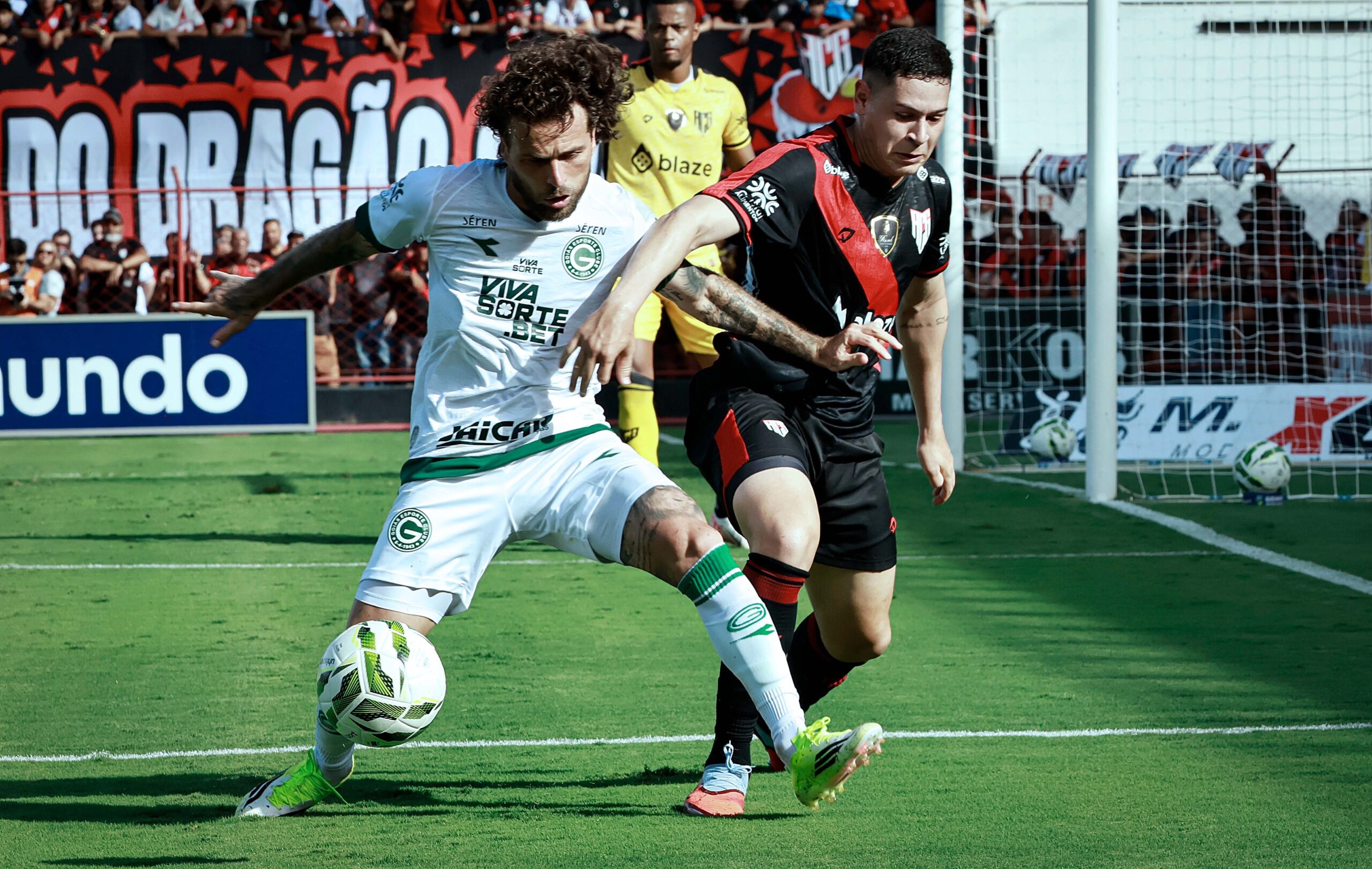 Rival do Fluminense-PI, Goiás disputa vaga em final do estadual e conta com “estrelas” no elenco