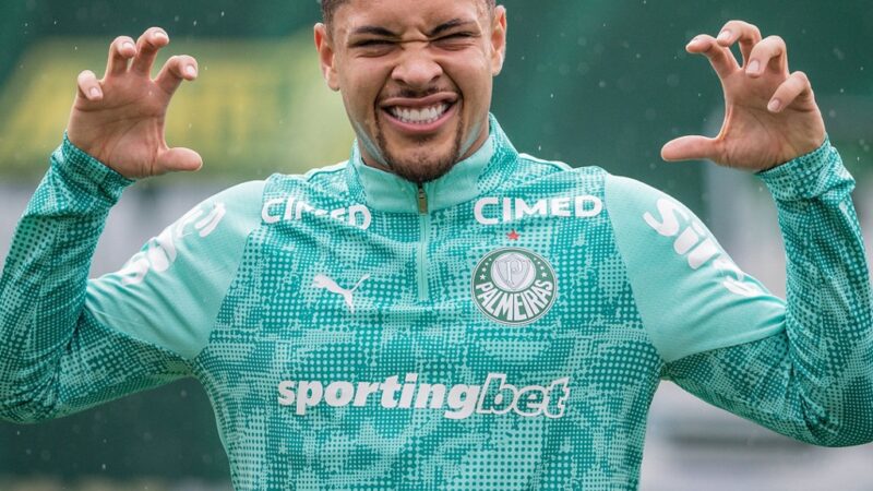 Escalação: Palmeiras finaliza preparação para final e deve ter Vitor Roque no time titular