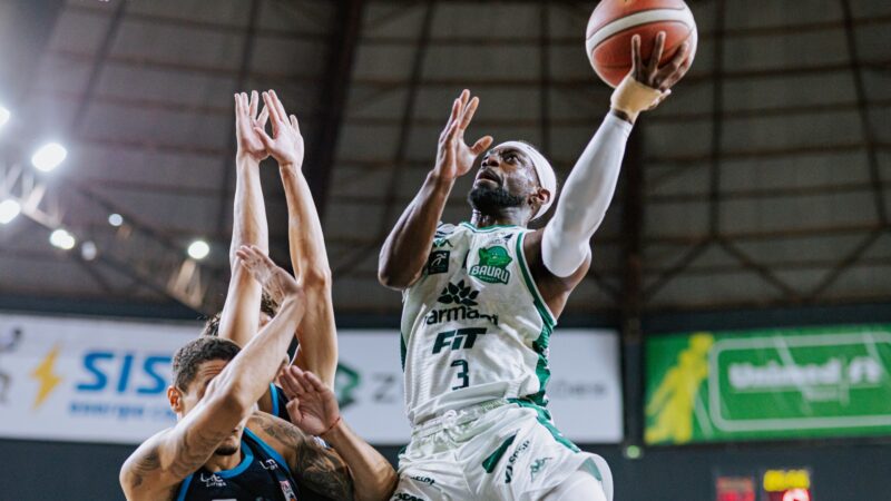 Bauru vence o Pato e engata a segunda vitória consecutiva no NBB