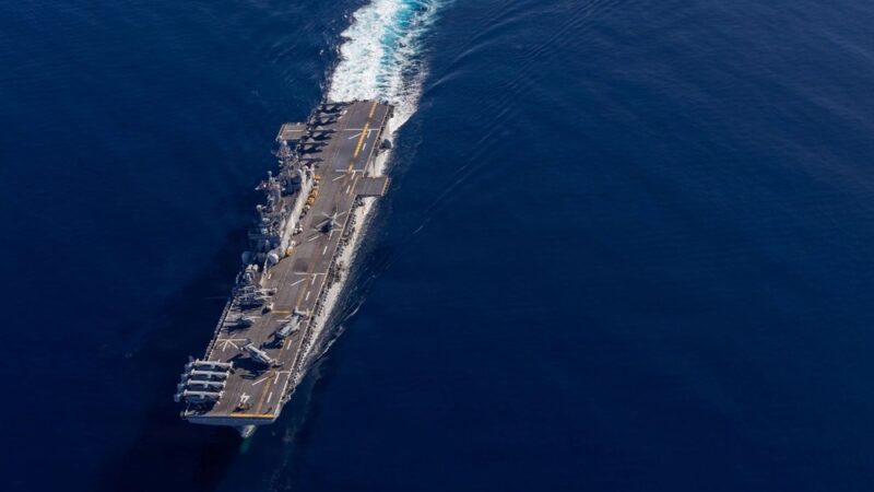 EUA enviam ao Oriente Médio grupo de assalto anfíbio com 2.500 fuzileiros navais a bordo