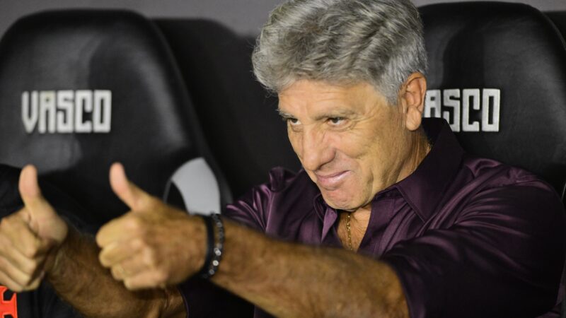 Ídolo e adversário indigesto: técnico do Vasco, Renato defende retrospecto positivo contra o Grêmio