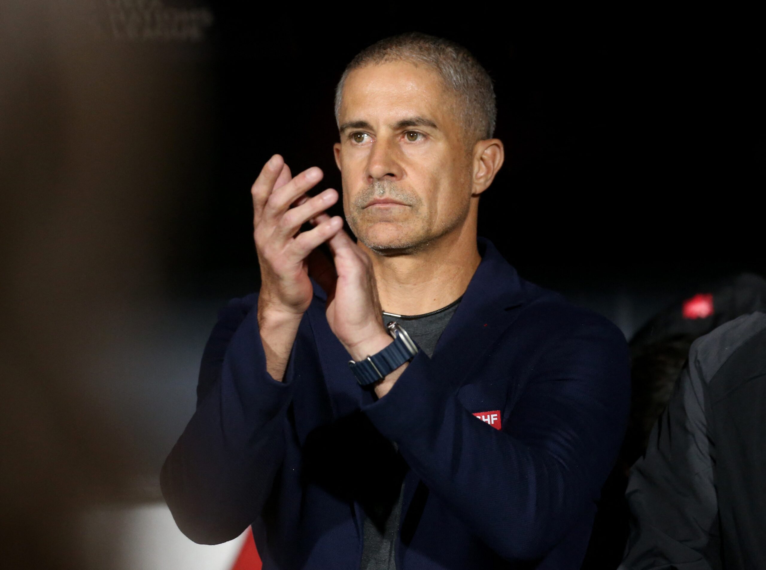 Sylvinho tenta manter escrita de 100 anos de técnicos brasileiros na Copa: “Responsabilidade imensa”