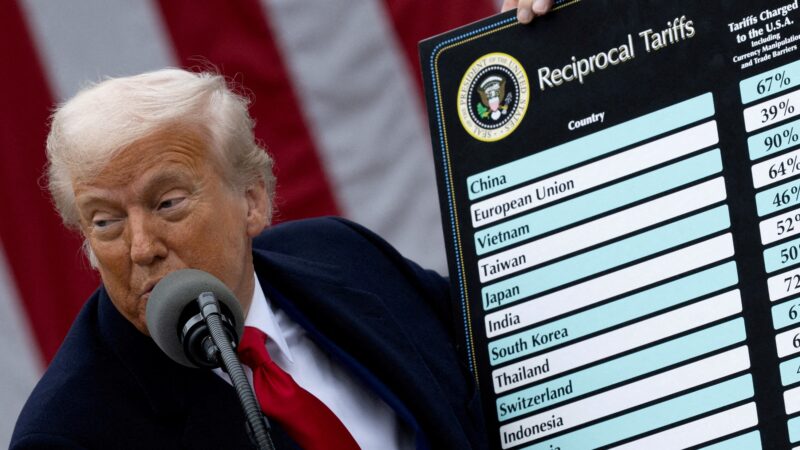 Juiz ordena que a Alfândega dos EUA processe reembolsos sobre tarifas ilegais de Trump