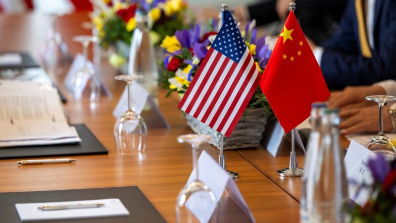 China diz que quer fortalecer cooperação econômica e comercial com os EUA